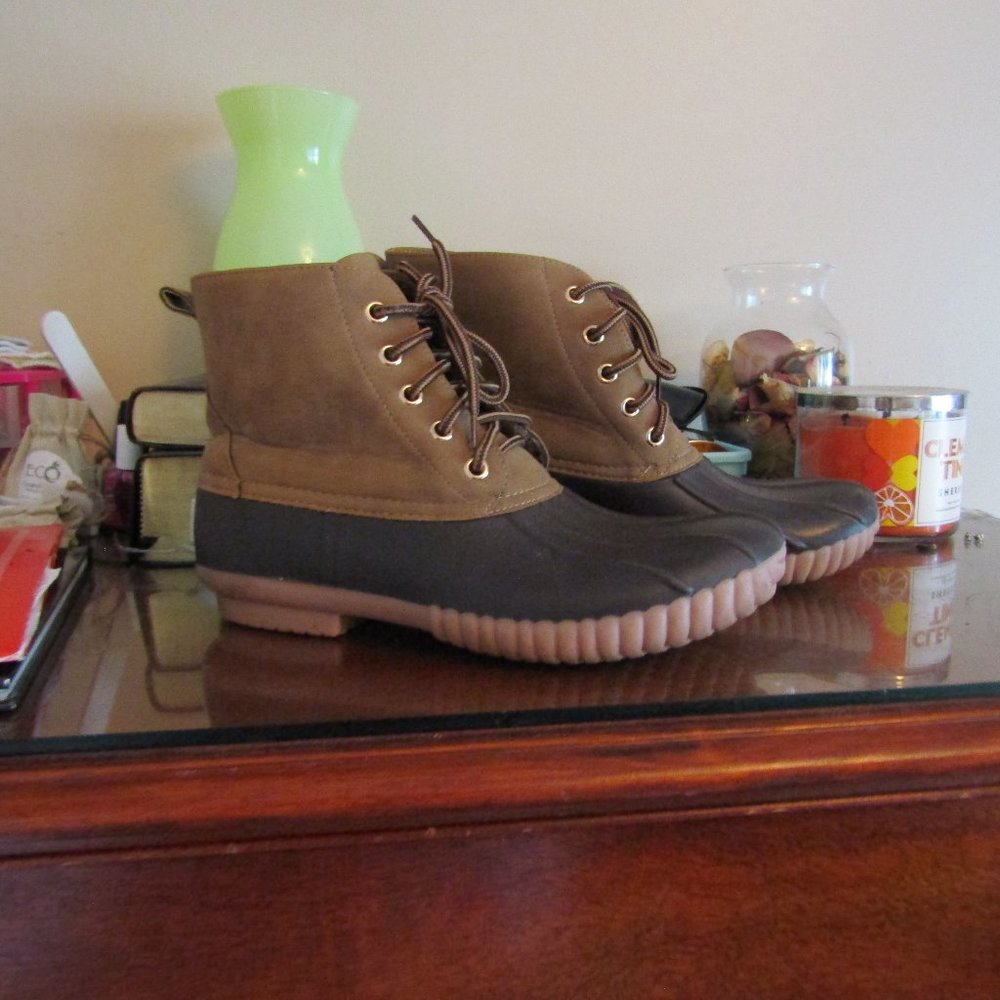 Simply Southern duck boots
